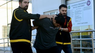 Adana'da husumetli olduğu komşusunu öldürdü: Adliyeye sevk edildi