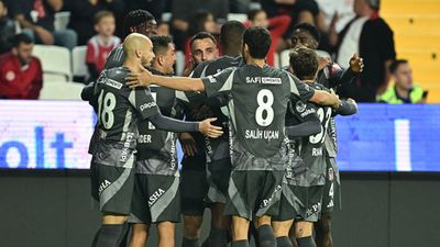 Beşiktaş'ta 4 ayrılık ve 4 transfer kararı