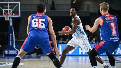 Türk Telekom, Büyükçekmece Basketbol'u mağlup etti