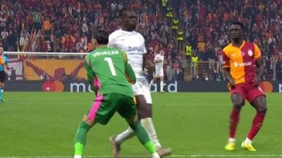 Union Saint-Gilloise maçında Galatasaray'dan kırmızı kart tepkisi!