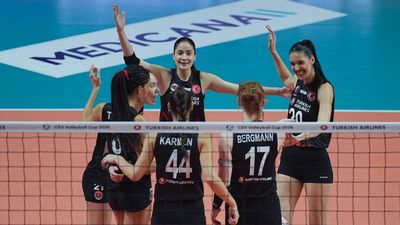 Türk Hava Yolları, Avarca de Menorca'yı devirdi