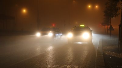 Sivas'ta yoğun sis: Araçlar görünmez hale geldi