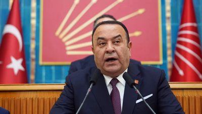 CHP'li Adnan Beker'in polislerin üzerine aracı süren şoförü hakkında karar