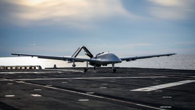 Mavi Vatan'da Bayraktar TB3 SİHA ve Albatros-S KİDA hedefi nokta atışı vurdu