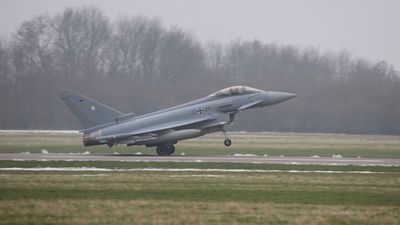 Almanya'dan Rusya’ya karşı savunma adımı: Polonya’ya asker ve Eurofighter sevk edildi