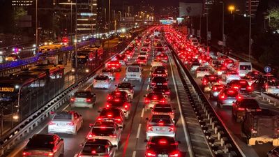 İstanbul’da trafik yoğunluğu yüzde 72’ye ulaştı
