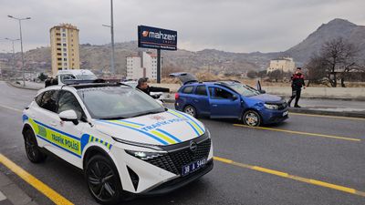 Kayseri'de 3 polis aracına çarparak kaçan şüpheli yakalandı