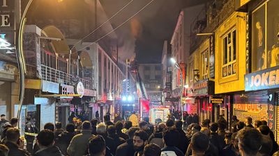 Van’da otelde yangın paniği