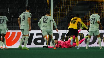 Berke Özer, Avrupa Ligi'nde yine penaltı kurtardı!