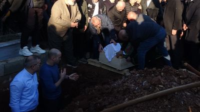 TCMB Başkanı Fatih Karahan’ın annesi son yolculuğuna uğurlandı