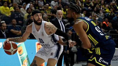 Fenerbahçe, Anadolu Efes'i uzatmada devirdi
