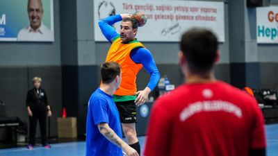 Nilüfer Belediyespor zirve yürüyüşünü sürdürüyor