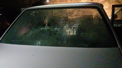 Çorum'da park halindeki otomobil kurşunlandı