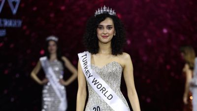 Miss Turkey'de Türkiye kraliçesi seçildi
