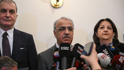 DEM Parti'den AK Parti'ye ziyaret