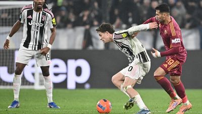 Kenan Yıldız'lı Juventus, Zeki Çelik'li Roma'yı yendi