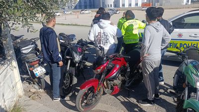 Antalya'da küçük kıza çarpıp kaçan sürücüyü polis yakaladı