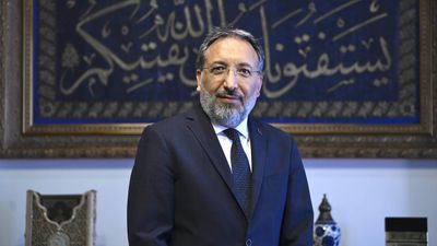 Safi Arpaguş: Üç aylar, bizler için hata ve günahlarımız için af dileme fırsatıdır