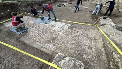 Hatay'da deprem enkazının altından tarih çıktı