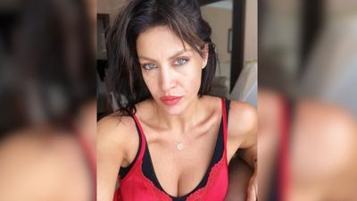 Tuğba Ekinci'den yeni aşk paylaşımı! Sevgilisiyle dudak dudağa poz verdi