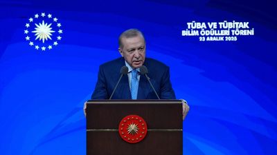 Cumhurbaşkanı Erdoğan: "Balıklar rahatsız oluyor" diyen bir muhalefet ile mücadele ediyoruz