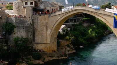 Bosna'da 454. Geleneksel Mostar Köprüsü Atlayışları