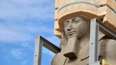 Mısır'daki II. Ramses heykeli yeni yerine taşındı