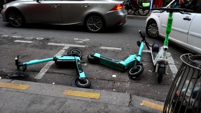 Fransa'da elektrikli scooterlar için referandum yapılacak