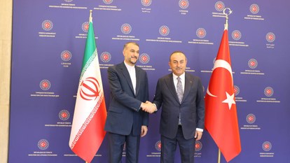 Mevlüt Çavuşoğlu, İranlı mevkidaşıyla görüştü