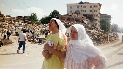24 yıl oldu! Fotoğraflarla Marmara depremi...