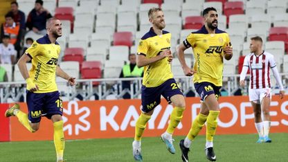 Ankaragücü, Sivasspor deplasmanında ilk galibiyetini aldı