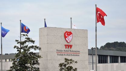 Galatasaray ve Fenerbahçe, PFDK'ya sevk edildi