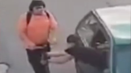 Şili'de akılalmaz hırsızlık: Yolda ilerleyen scooterı çaldılar