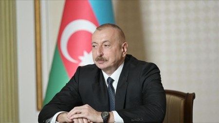 Azerbaycan'dan Karabağ'daki Ermenistan silahlı güçlerine çağrı: Teslim olun