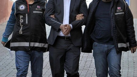 15 Temmuz'da Atatürk Havalimanı'na işgal girişiminde bulundu! FETÖ'cü Cihan Sarı yakalandı