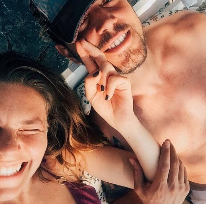Aslı Enver ve Murat Boz ayrıldı
