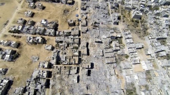 İsrail'in Gazze'de yaşattığı yıkım havadan görüntülendi