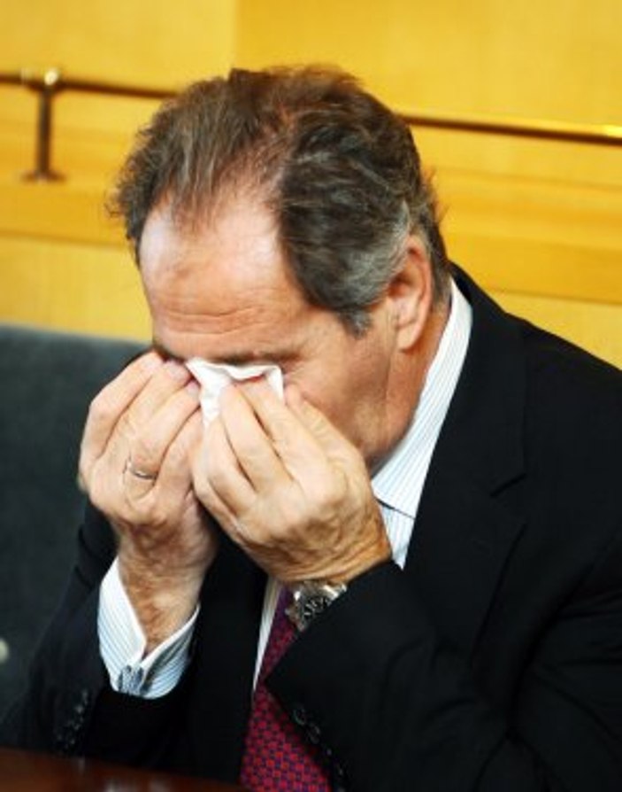 Bakan Günay şehitlere ağladı