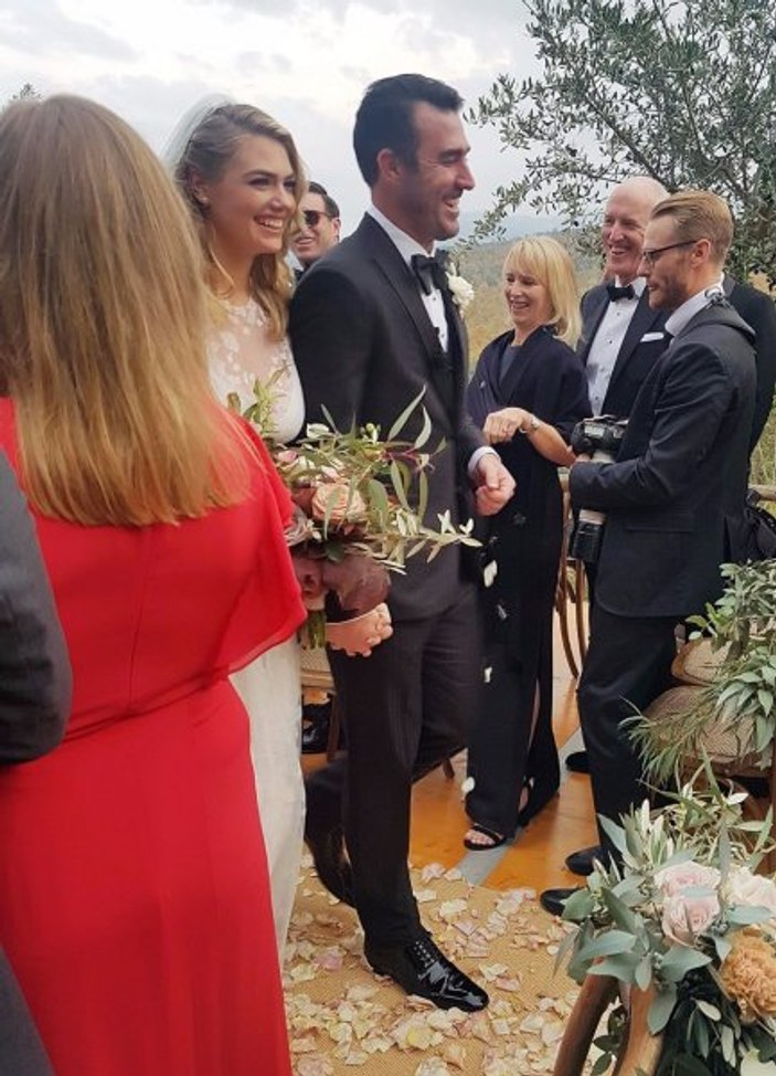 Ünlü manken Kate Upton dünya evine girdi 