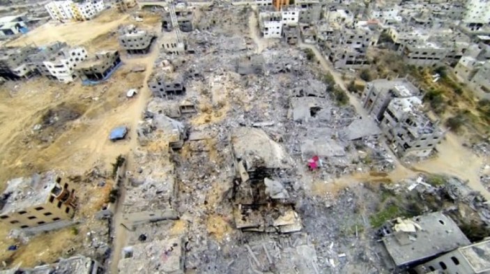 İsrail'in Gazze'de yaşattığı yıkım havadan görüntülendi