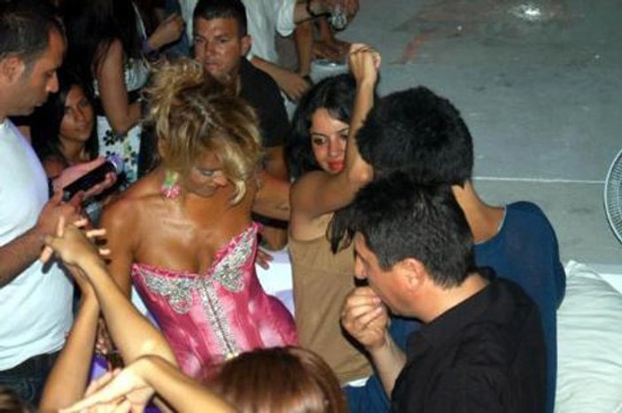 koreli tatlı bebek offf sıkıldım