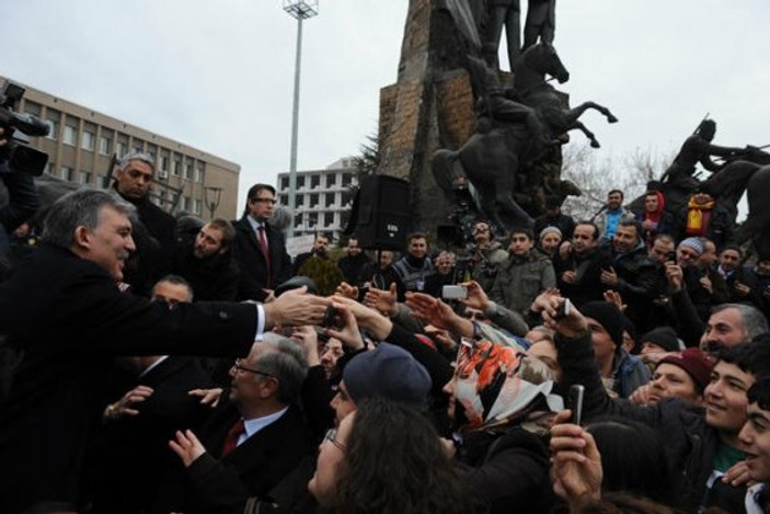 Abdullah Gül Afyon ve Uşak gezisinden fotoğraf paylaştı