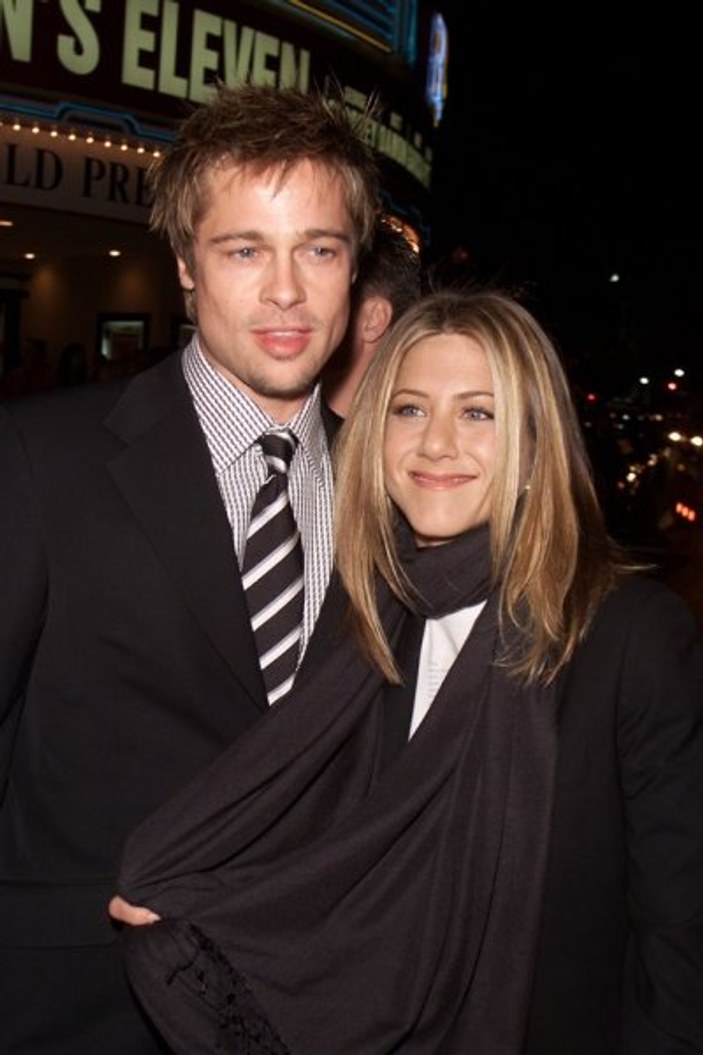 Brad Pitt eski eşinden özür diledi 