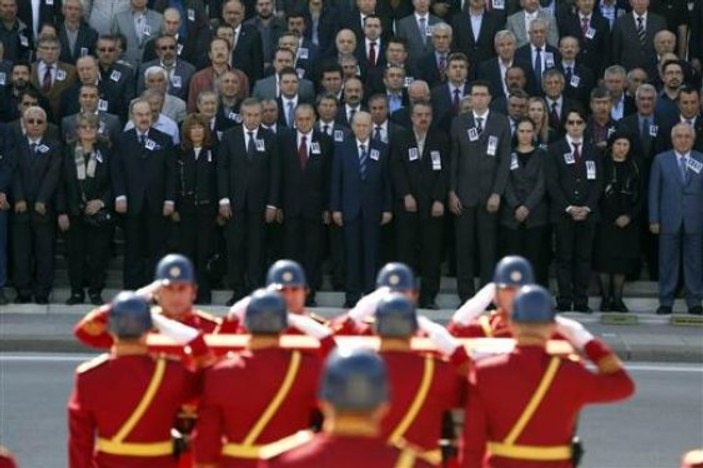 Başbakan Erdoğan ile Bahçeli arasındaki gerginlik yaşandı