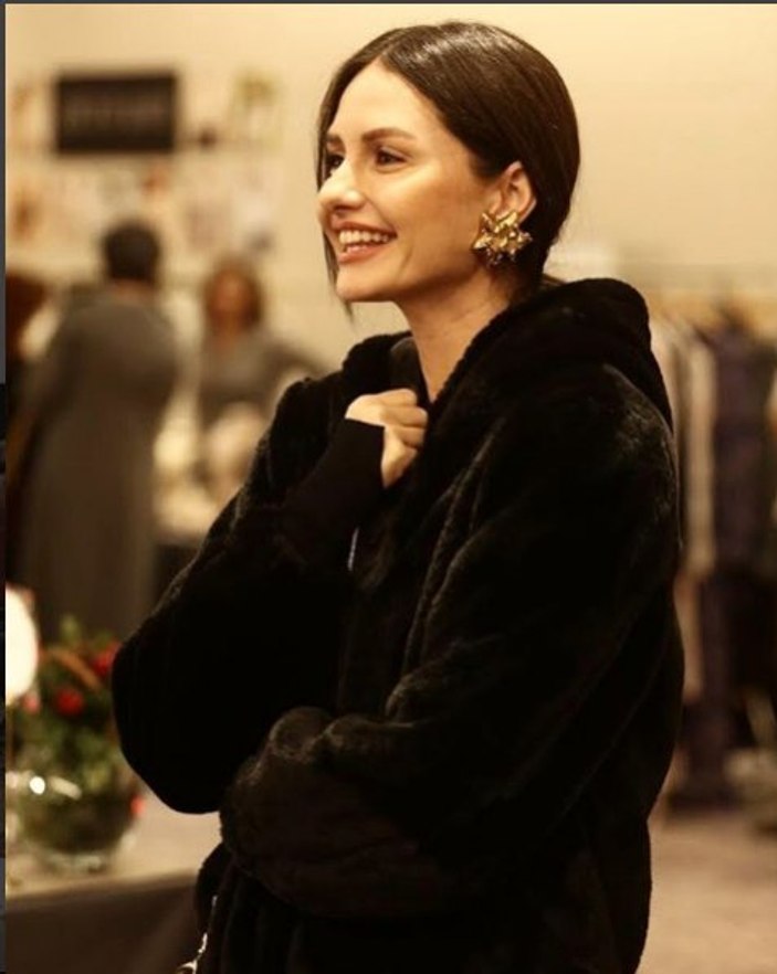 Yasemin Özilhan çocukluk fotoğrafını paylaştı 