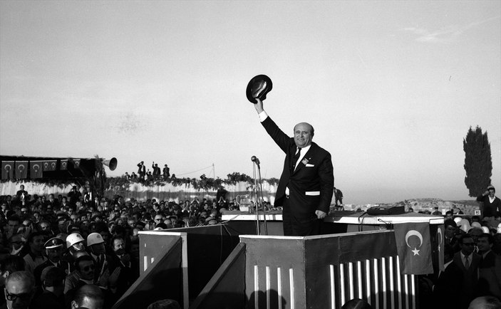 Süleyman Demirel, vefatının 8’inci yılında anılıyor