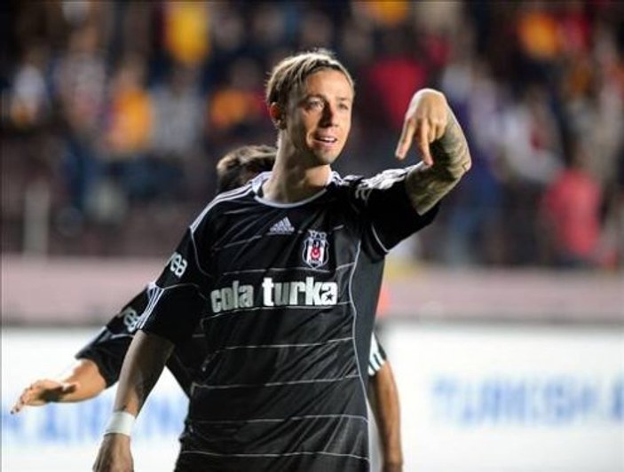 Galatasaray - Beşiktaş derbisinden enfes kareler