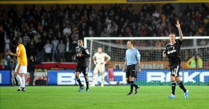 Galatasaray - Beşiktaş derbisinden enfes kareler