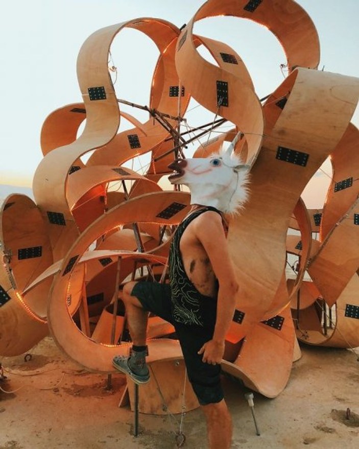 Burning Man festivalinden renkli görüntüler