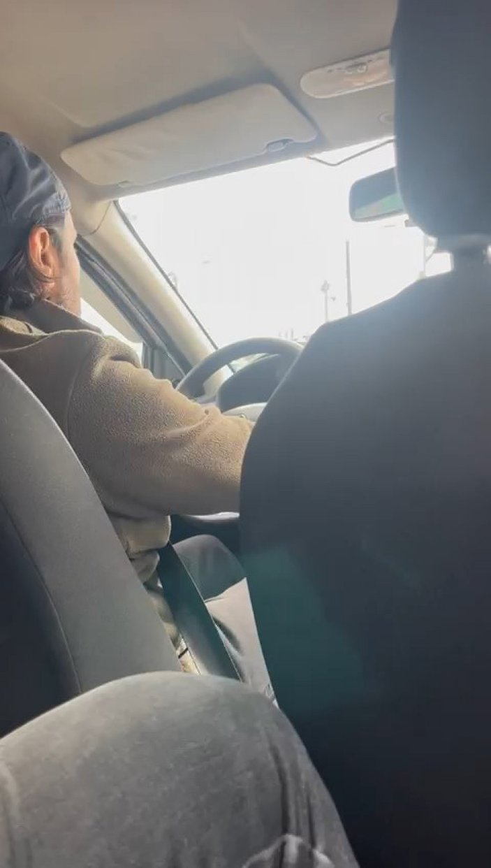 İstanbul'da taksiye Arap turist gibi binen polis, taksiciye cezayı kesti